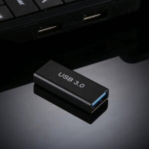 USB3.0 jatkoadapteri naaras-naaras musta