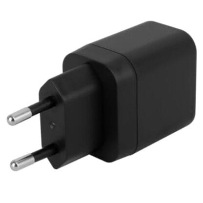 Seinälaturi USB-A USB-C PD musta 4